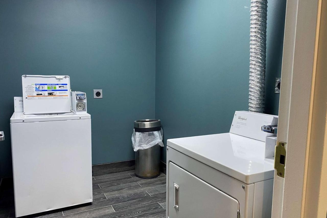 Wingate By Wyndham Biloxi - Ocean Springs Hotel Bagian luar foto